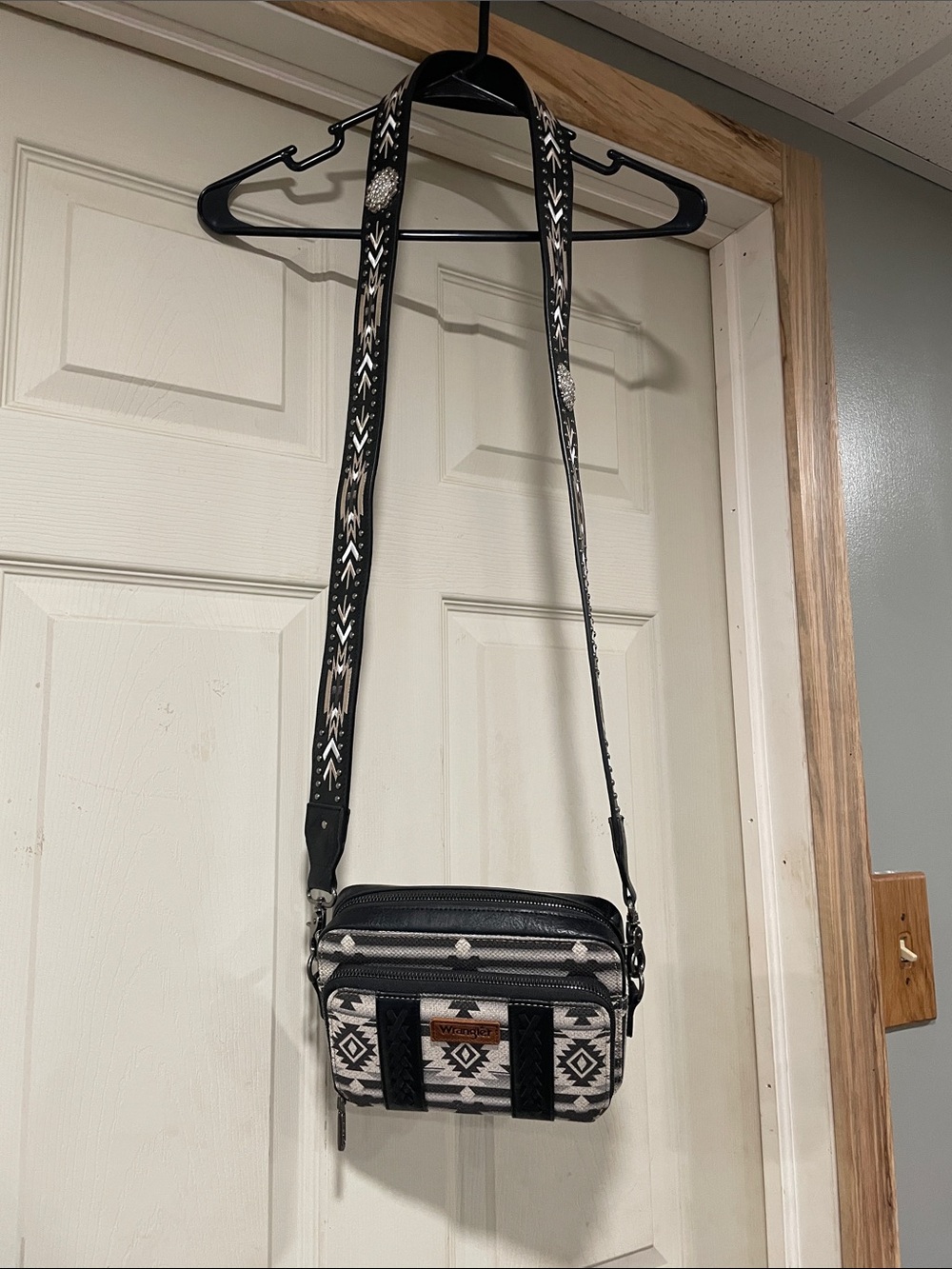 Wrangler Aztec crossbody bag